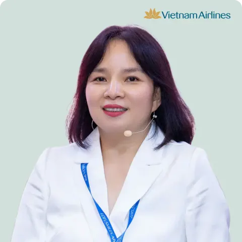 Portrait of Ms. Hien Tran