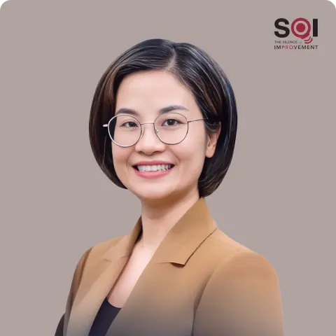 Portrait of Ms. Thuong Le